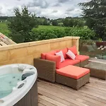 Chateau Du Palanquey & 4*