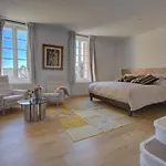 Chateau Du Palanquey & Отель типа 