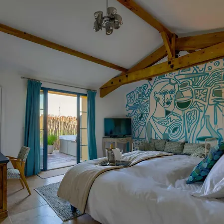 فندق مبيت وإفطار Chateau Du Palanquey & Sainte-Colombe (Gironde)