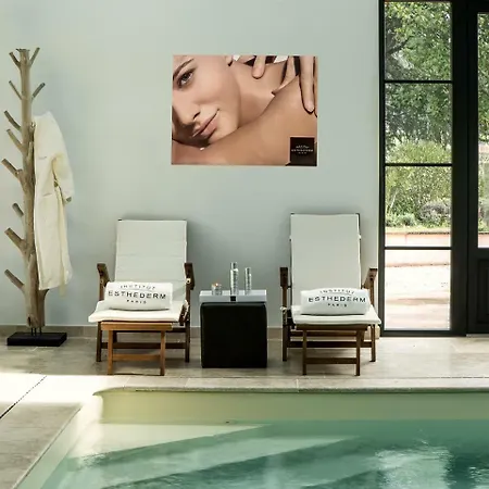 Chateau Du Palanquey&spa Couette-café 3*
