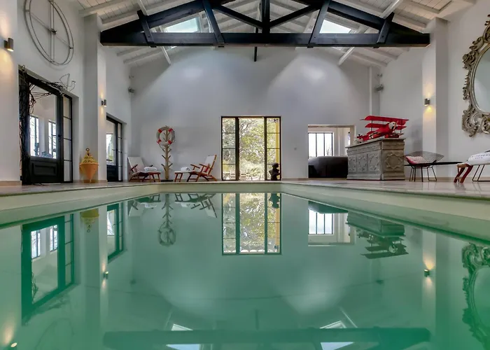 Bed & Breakfast Chateau Du Palanquey &