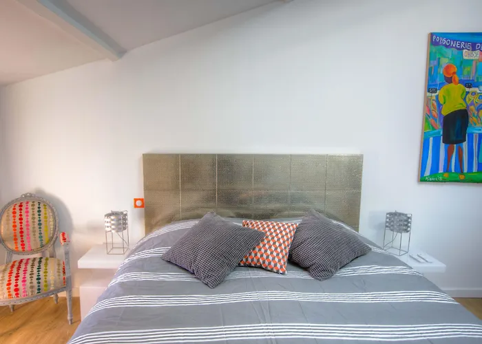 Chateau Du Palanquey & Bed & Breakfast Sainte-Colombe (Gironde)