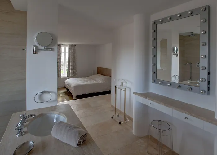 Chateau Du Palanquey &