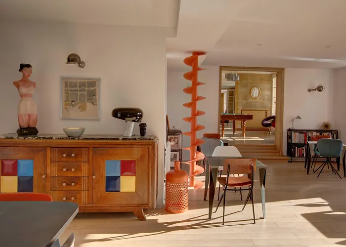 Bed & Breakfast Chateau Du Palanquey & 4*