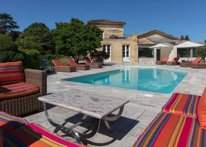 Chateau Du Palanquey & 4* Sainte-Colombe (Gironde)